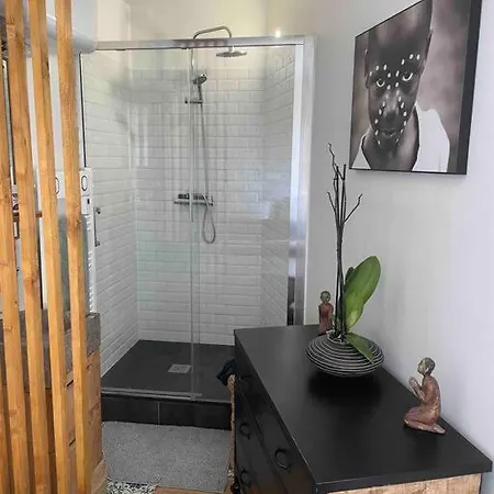 Apartment Agreable 2 Pieces Au Calme Paris